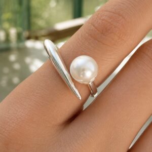 Ami Bloom Ring