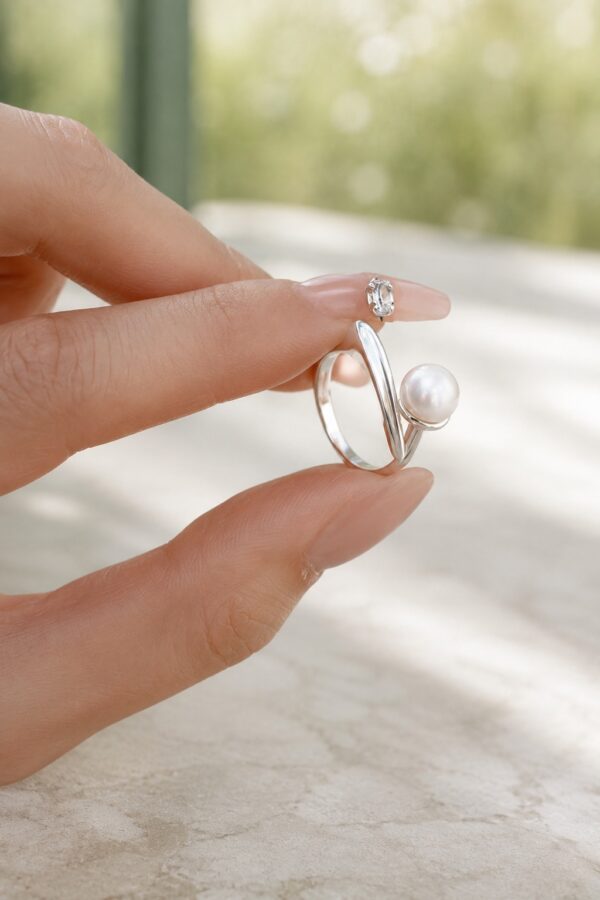 Ami Bloom Ring