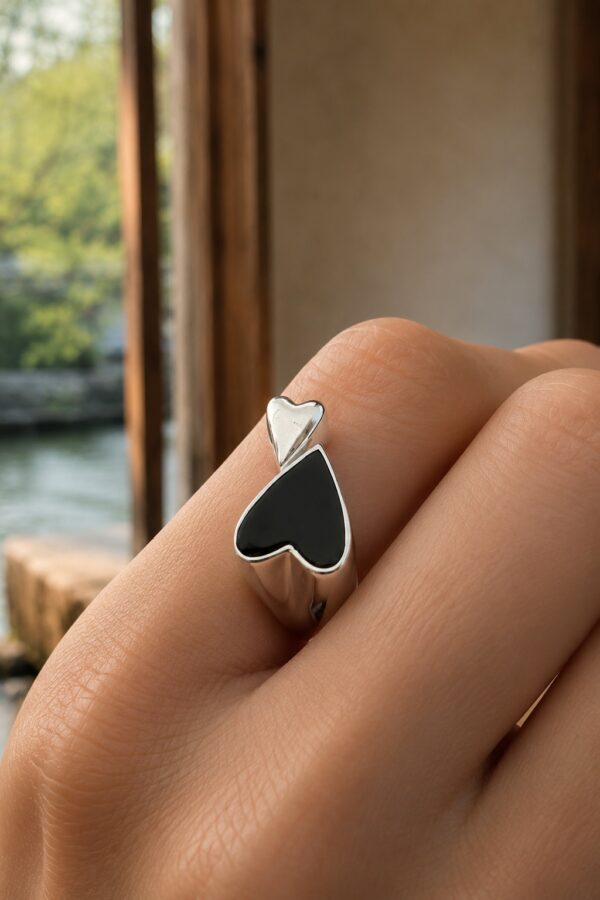 Bramble Whisper Ring
