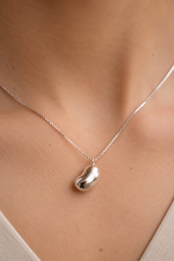 Iris Muse Necklace