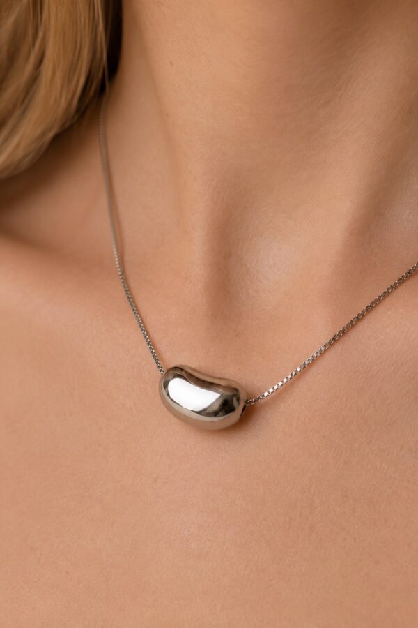 Iris Muse Necklace