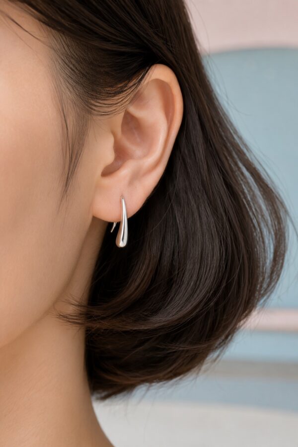 Mabel Bloom Earring